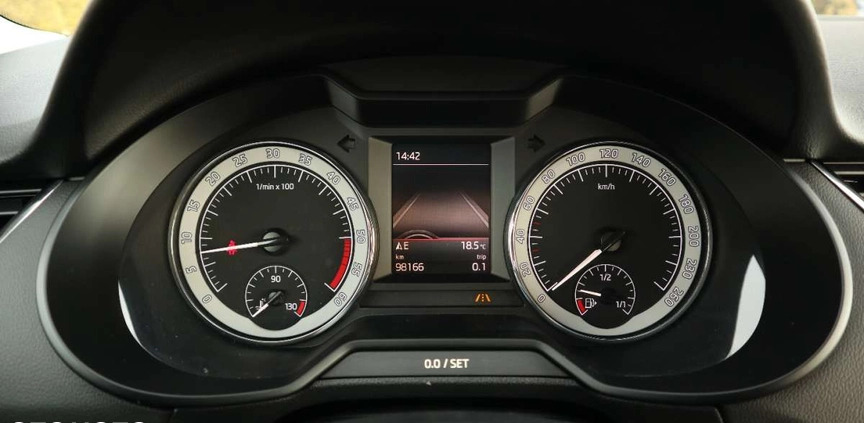 Skoda Octavia cena 65900 przebieg: 96000, rok produkcji 2019 z Słupca małe 407